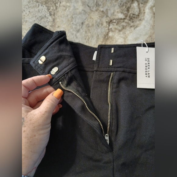 Derek Lam Monterey Belted Shorts - Picture 7 of 9